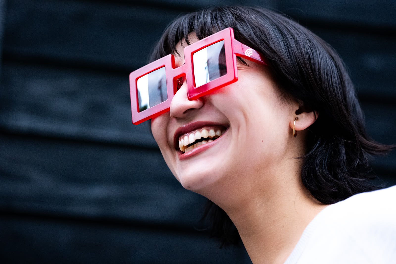 レッドのNoggleChangerを着用したモデル